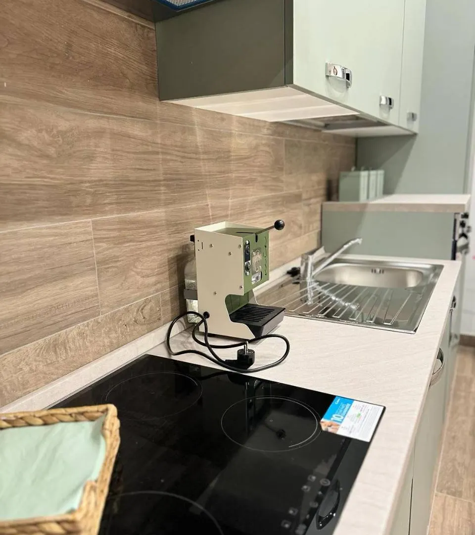 那不勒斯280 Mt Dalla Metro The Mox Luxury Apartament公寓 0*, 那不勒斯 意大利